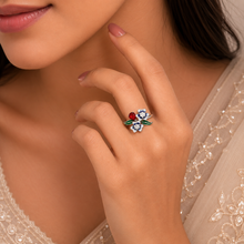 Avira Floral Elegance Silver Ring