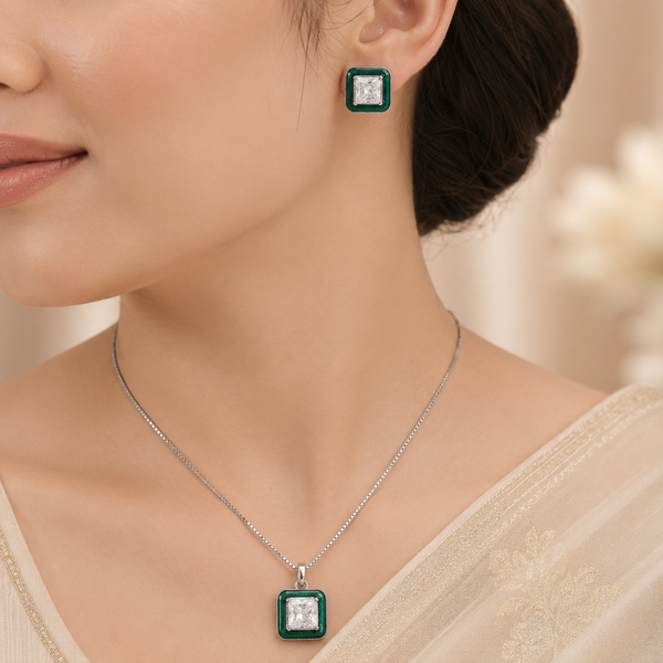 Yashvi Classy Pendant Set
