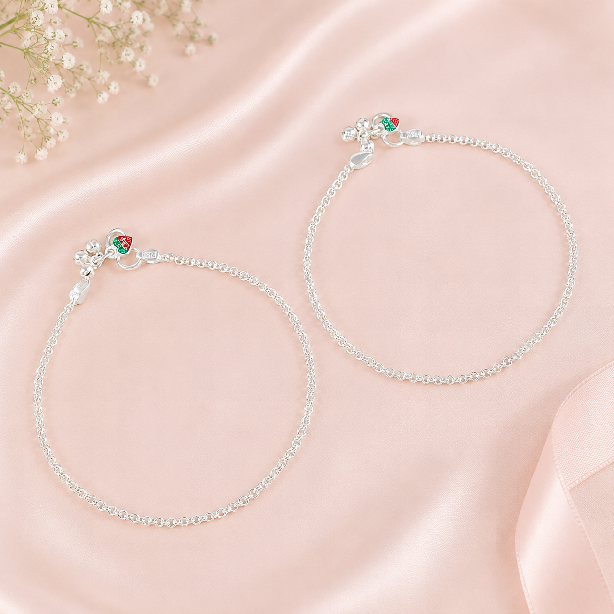 Tiana Minimal Silver Anklets