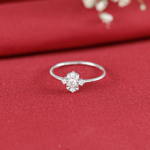 Twinkle Petal Silver Ring