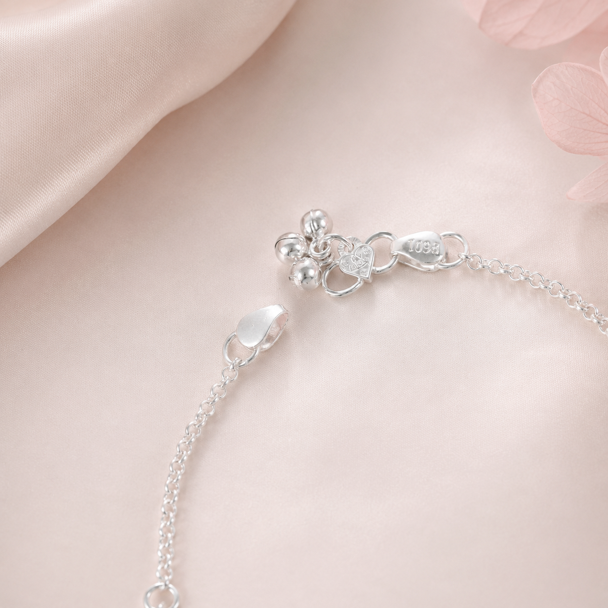 Saumya Classic Silver Anklets