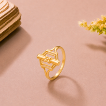 Nandini Minimal Bloom Gold Ring