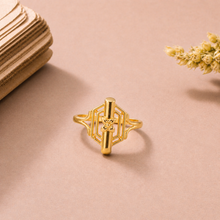 Nandini Minimal Bloom Gold Ring