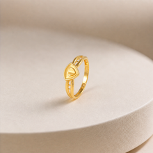 Nayra Petite Heart Gold Ring