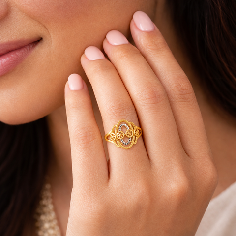 Yamini Orbit Charm Gold Ring