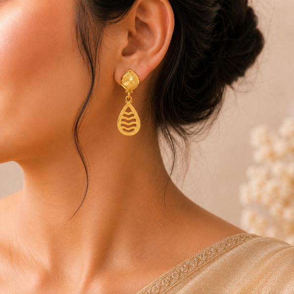 Aabha Teardrop Cutwork Gold Earrings
