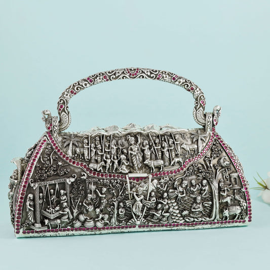 Classic Beauty Antique Silver Purse