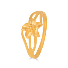 Kiaraa Floral Shine Gold Ring
