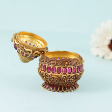 Beautiful Antique Silver Sindur Box
