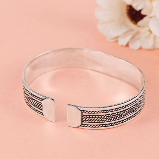 Lavika Classy Silver Cuff Bracelet