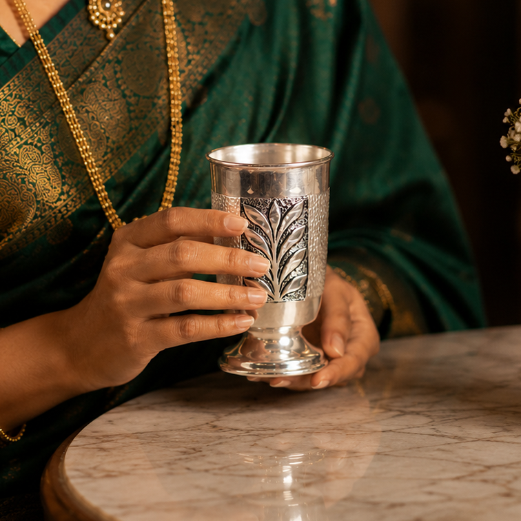 Leaf Harmony Silver Glass