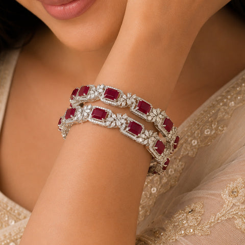 Ishani Queenly Silver Bangles