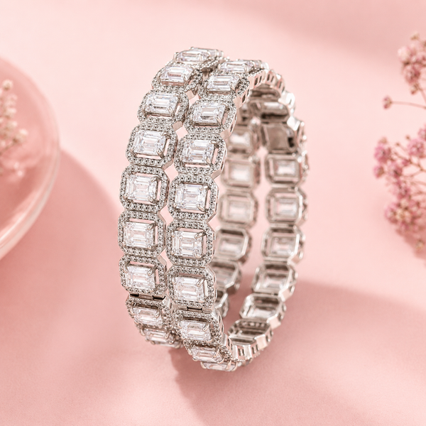Manvi Ravishing Silver Bangles
