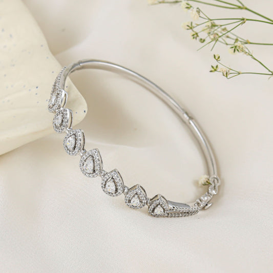 Ravishing Silver Swarovski Bracelet