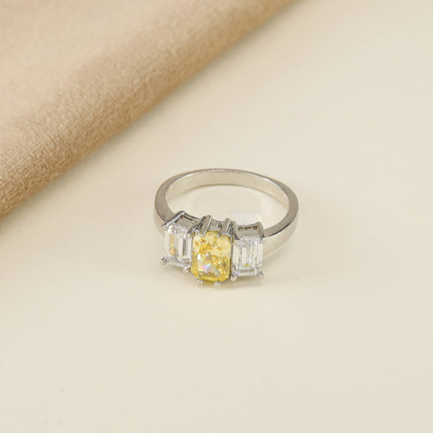 Kashvi Regal Silver Ring