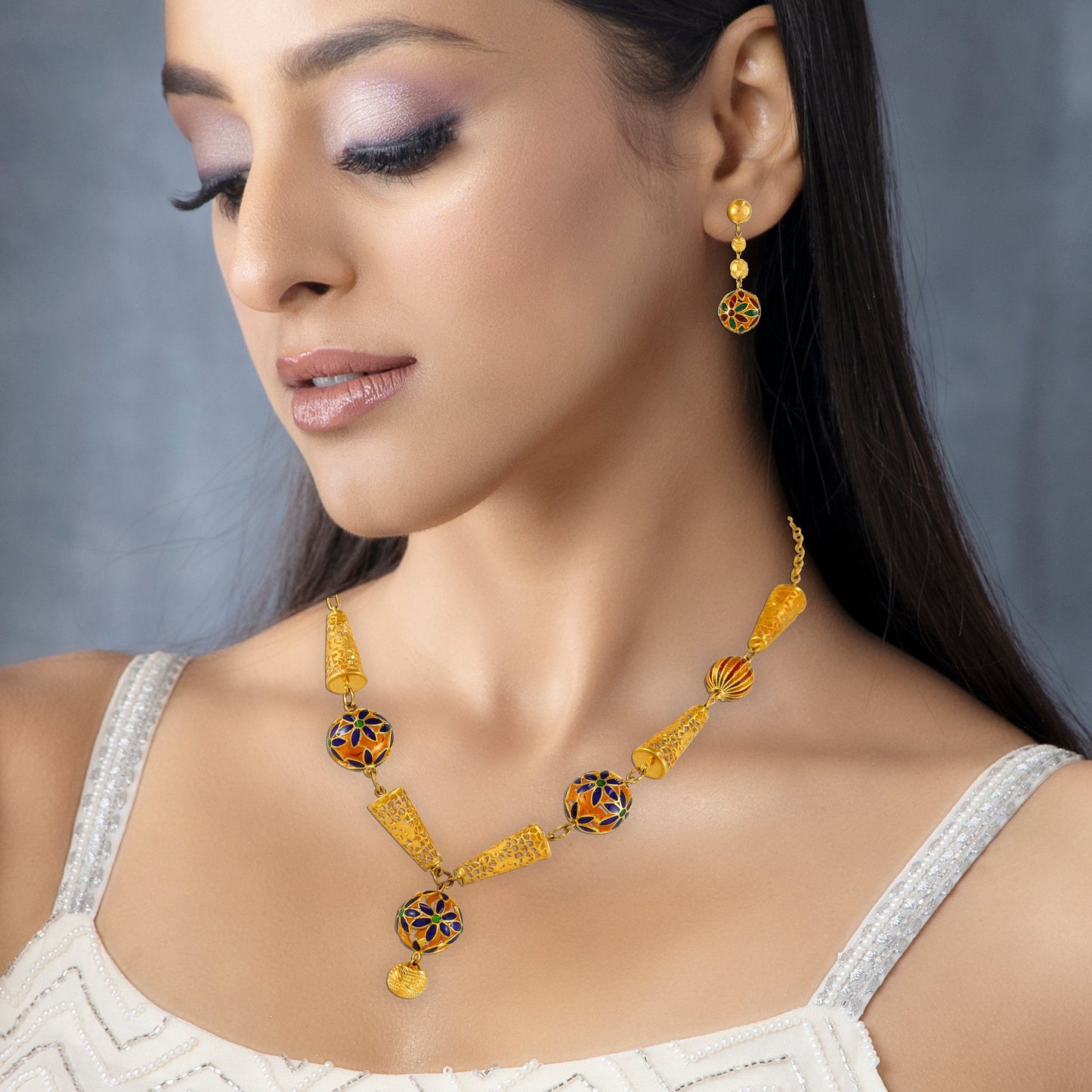 Prachi Traditional Gold Necklace Set