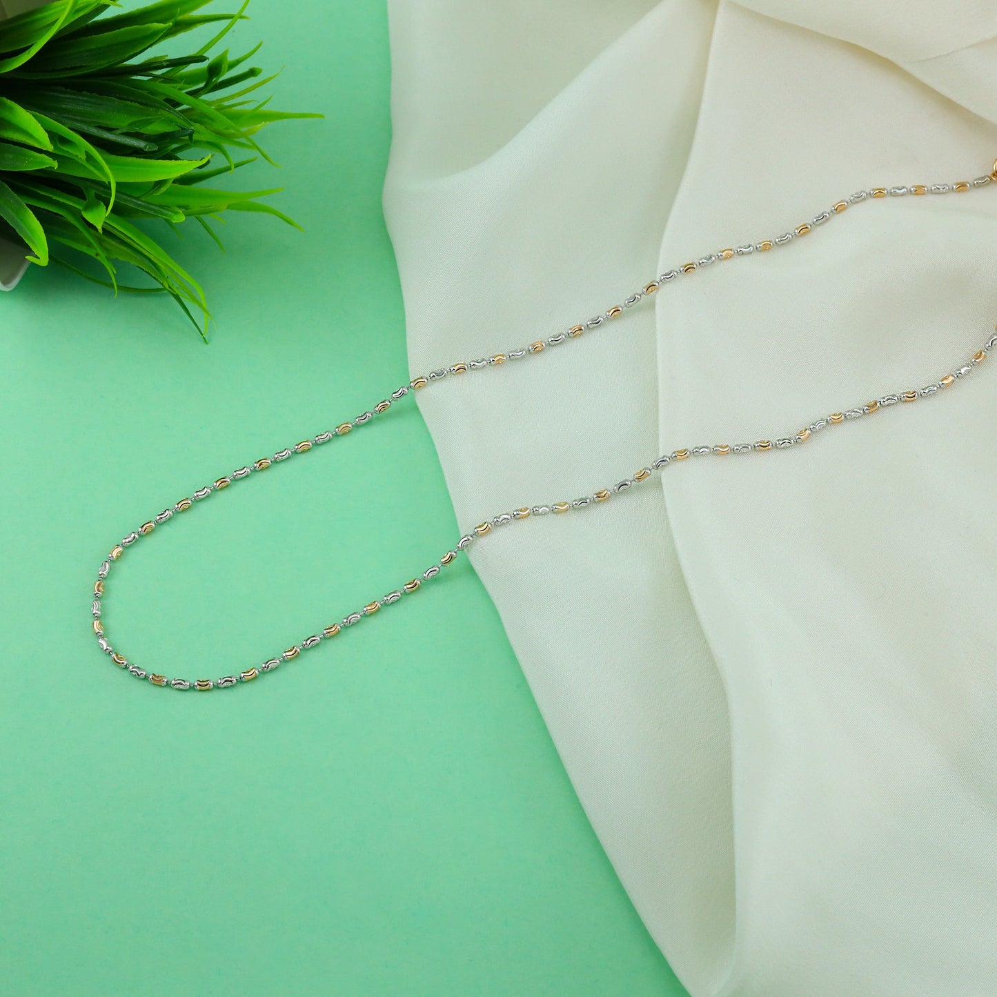 Delicate 18Kt Gold Chain