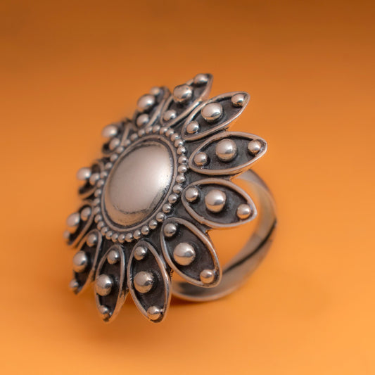Charming Floral Silver Ring