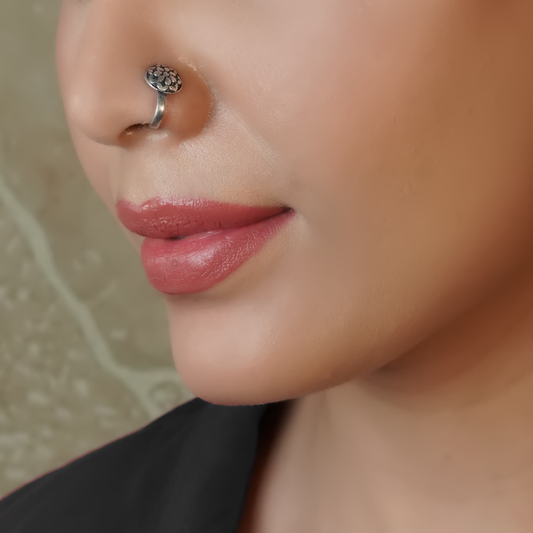 Manjari Clip- On Silver Nose Pin