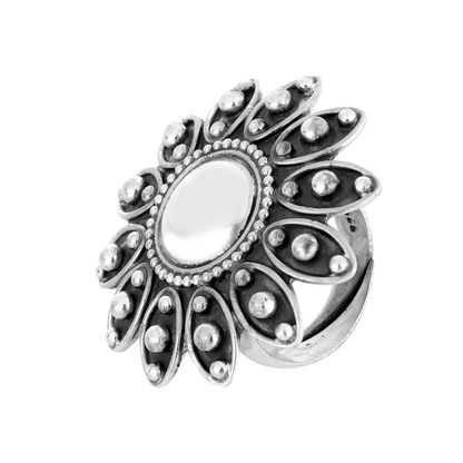 Inaaya Floral Design Silver Ring