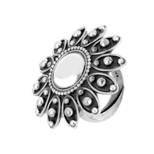 Inaaya Floral Design Silver Ring
