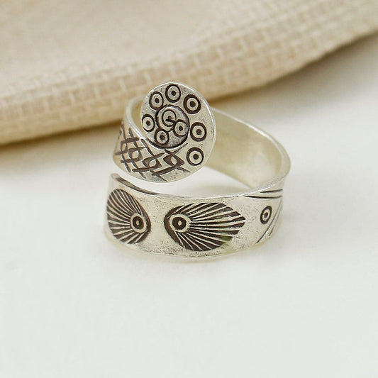 Ruma Elegant Silver Ring