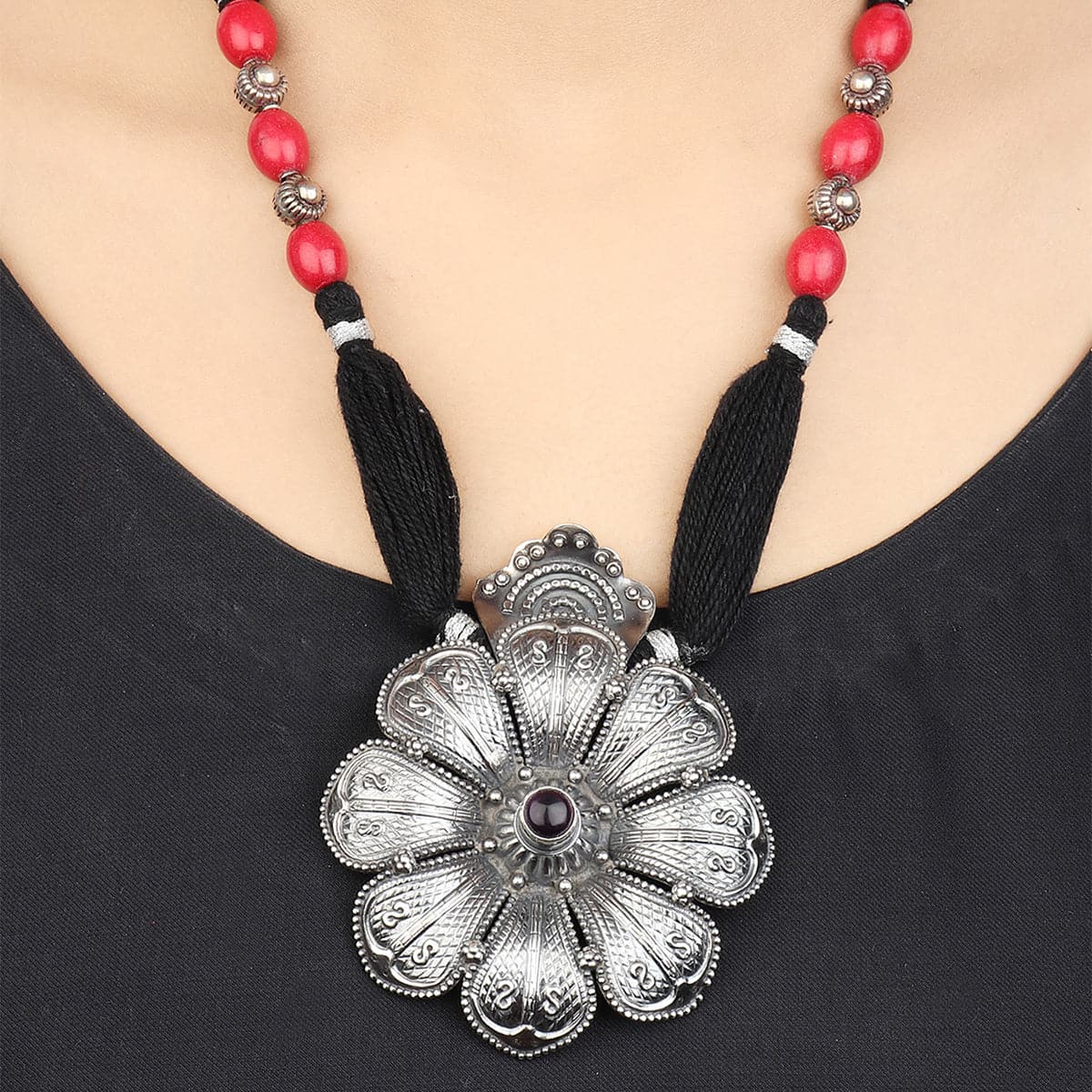 Srishti Tribal Silver Floral Necklace