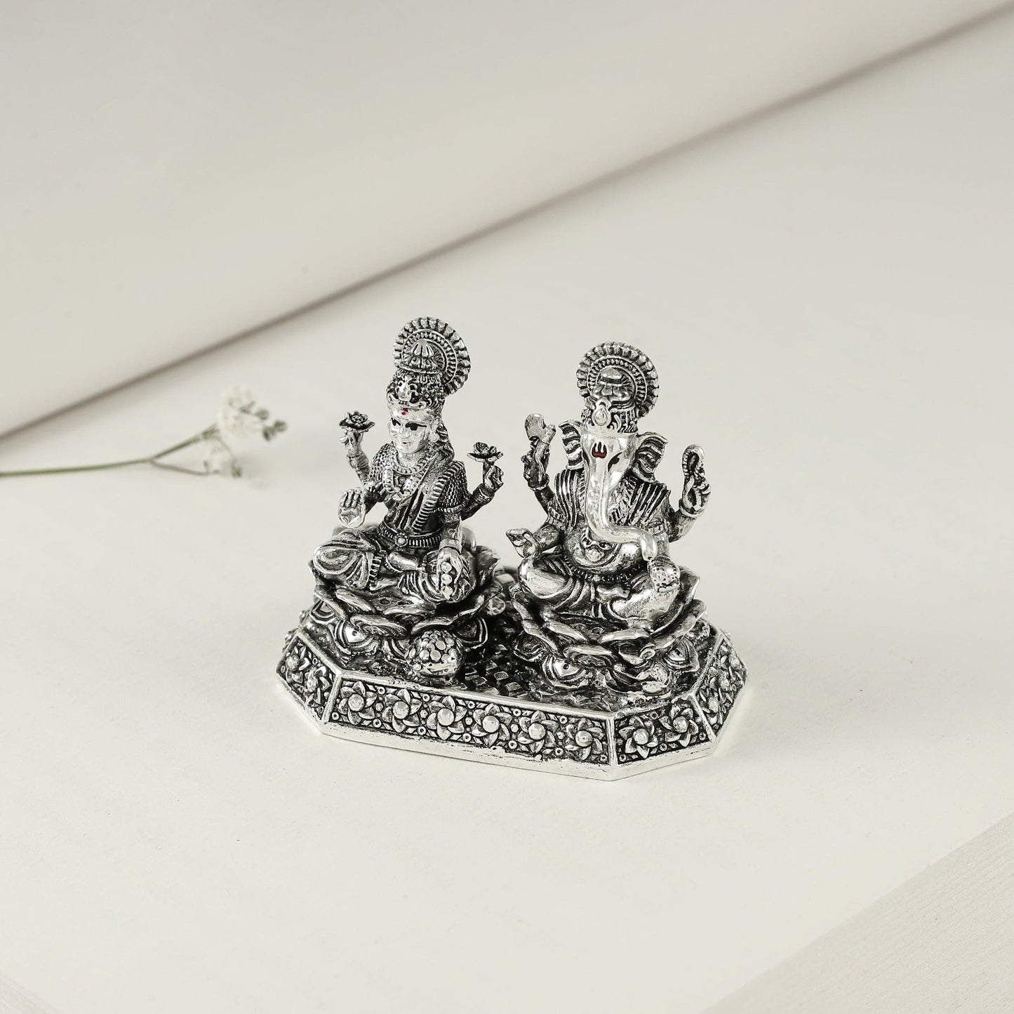 Alluring Silver Lakshmi Ganesh Idol