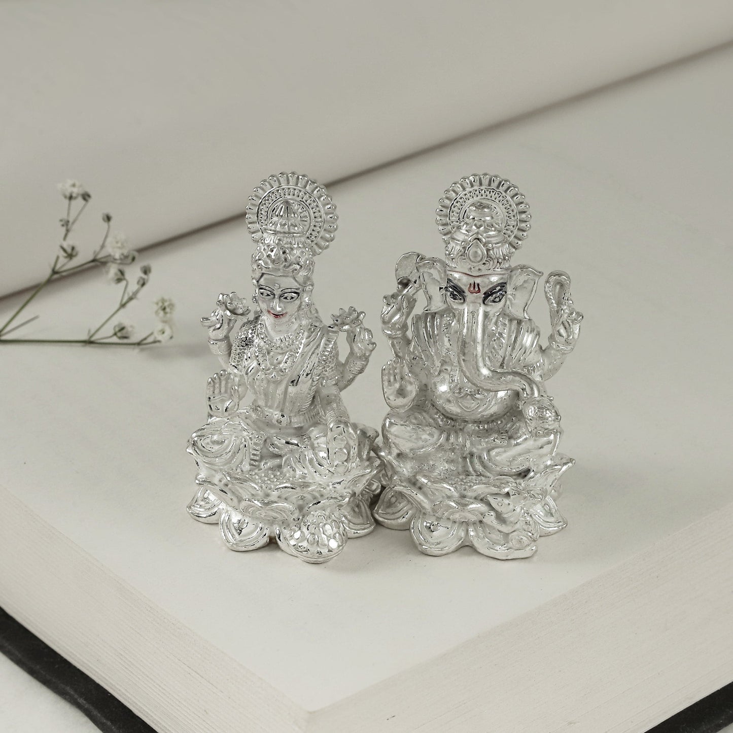 Pleasing Silver Lakshmi Ganesh Idol