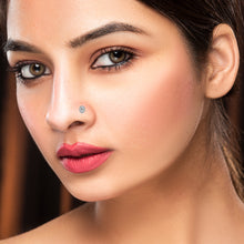 Alka Pretty Diamond Nose Pin