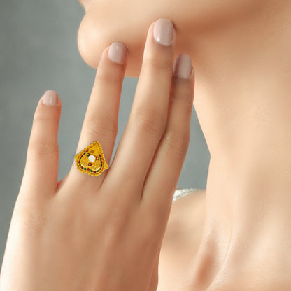 Zoya Beautiful Gold Ring