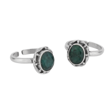 Avya Green Silver Toe Rings