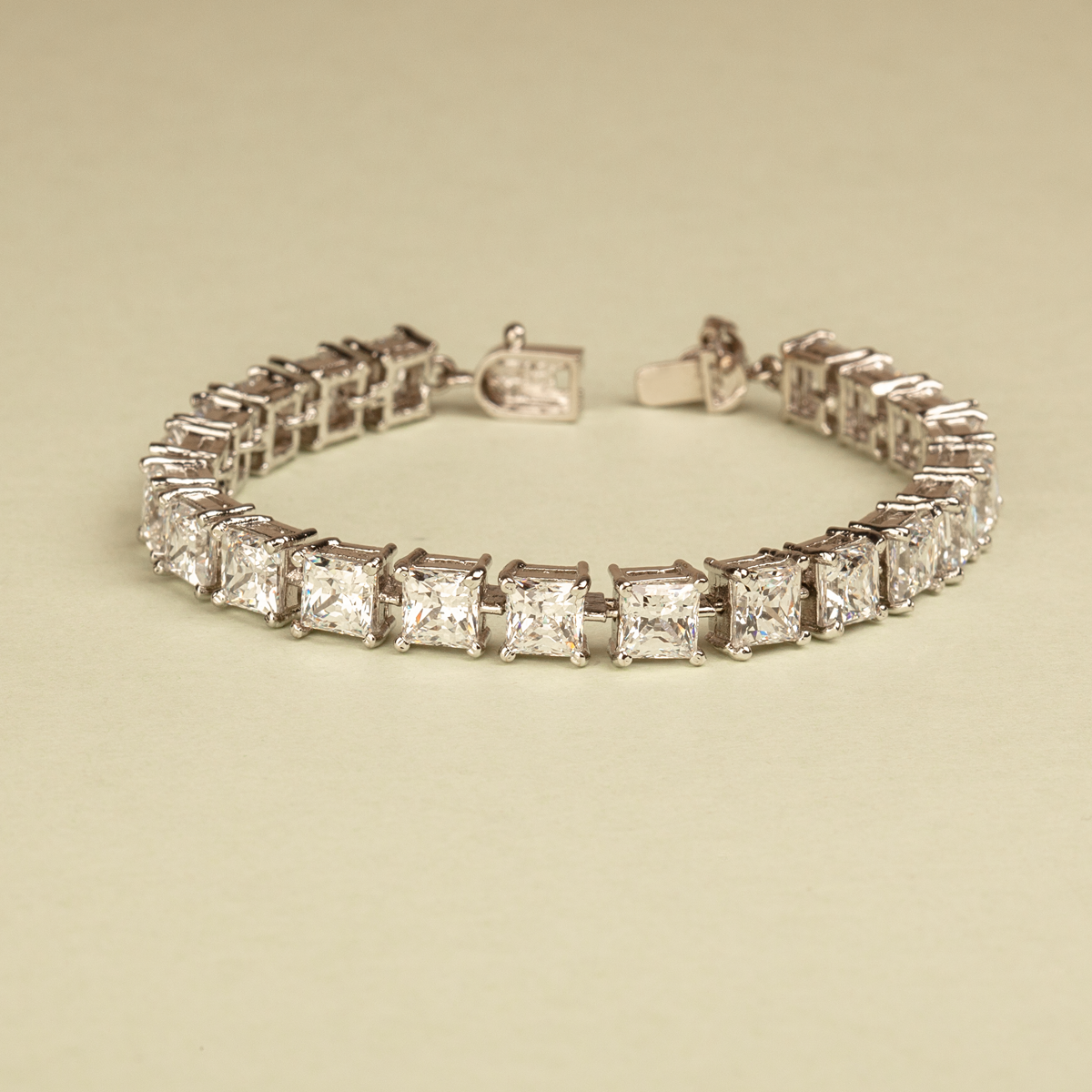 Ista Classy Princess Swarovski Zirconia Silver Bracelet