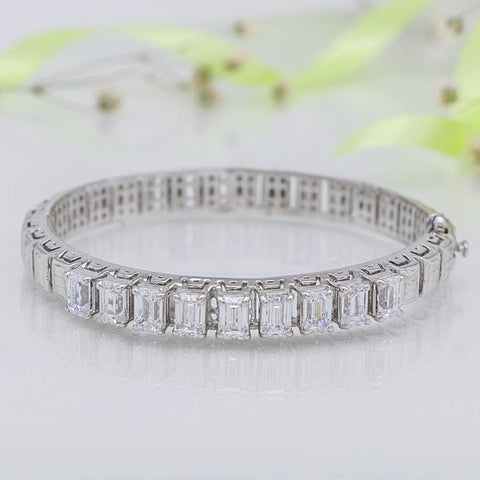 Eloquent Sterling Silver Bracelet with Emerald Cut Swarovski Zirconia
